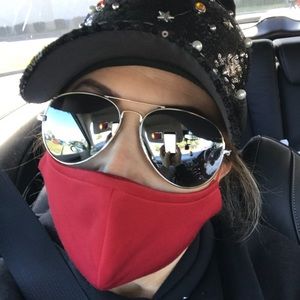 Meet your Posher, Imelda